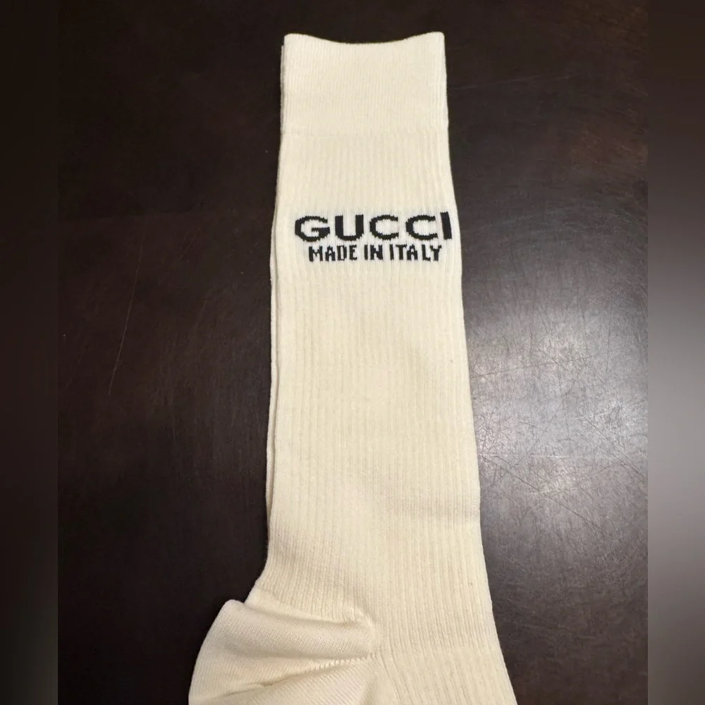 New Authentic Gucci Logo Socks White Size S